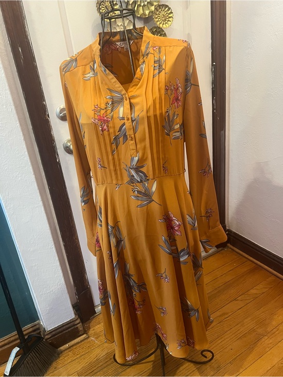 Nanette Dresses & Skirts - Nanette size 10 Floral Long-Sleeve Midi Dress in Mustard